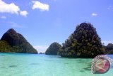 Raja Ampat pukau belasan jurnalis ASEAN