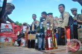 Tim gabungan Papua sita ribuan botol minuman beralkohol