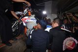 KPK Sita Mobil Bupati Subang