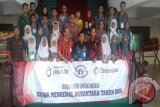 Wali Kota Banjarmasin Ibnu Sina didampingi Kadisdik H. Murlan d Balai Kota,  Kamis (11/8) menerima peserta Siswa Mengenal Nusantara (SMN) asal DKI Jakarta yang berkunjung ke Kalsel 8-15 Agustus 2016. 20 orang siswa/i dan pendamping dari Disdik DKI Jakarta ikut program SMN  - BUMN Hadir Untuk Negeri 2016 - dalam rangka Hari Kemerdekaan RI ke-71 dengan PIC Asuransi Jasindo dan Co-PIC Danareksa. Foto ANTARA/A.Hakim.M/Jasindo.doc