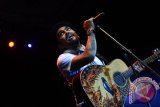 Tanda mata Glenn Fredly angkat 