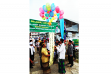 Bupati Sintang, Jarot Winarno membuka Hari Satri Nasional (HSN) di Pondok Pesantren Darul Ma'arif Sintang (Foto Tantra)