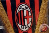 Milan rekrut kalinic dari Fiorentina