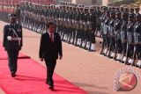 Presiden Jokowi disambut pasukan berkuda Istana Rashtrapati Bhavan