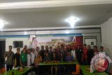 Seluruh utusan Gabsi kabupaten/kota yang mengikuti Musyawarah Provinsi (Musprov) Gabsi 2017 di Banjarmasin, sepakat dan siap mengawal program yang bertujuan mengangkat prestasi cabang olahraga Bridge Kalsel ke kancah nasional.(Foto ANTARA/A.Hakim.M)