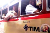 PT Timah Tbk melaunching Pownis City Tour di Museum Timah Indonesia, Pangkalpinang, Kepulauan Bangka Belitung, Selasa (24/1/2017). Untuk mendukung industri pariwisata dan kunjungan wisatawan di Kota Pangkalpinang, Provinsi Kepulauan Bangka Belitung, PT Timah (Persero) Tbk meluncurkan mobil atau Oto POWNIS (Perkumpulan Oto-Oto Warga Negara Indonesia) City Tour, sebagai komitmen perusahaan berplat merah itu membangun daerah kepulauan tersebut. (Foto Antara/Aprionis)