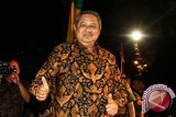 SBY doakan Agus-Sylvi dengan 