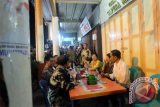 Jokowi Cicipi Cendol Khas Singkawang