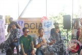 Jumpa pers akan digelarnya Unity Pitstop atau ajang akbar untuk cowok-cowok keren tanpa repot yang dimeriahkan band Shaggy dog dan TipeX di lapangan Mako Brimob Banjarbaru pada Sabtu, 25 Maret 2017. Kamis (23/3).(Foto Antaranews Kalsel/Sukarli)