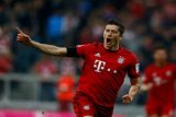  Lewandowski ukir trigol saat Bayern taklukkan Augsburg