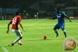Pertandingan Pembuka Liga 1 Persib vs Arema FC, Diharapkan Essien dan Cole Main