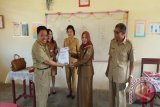 Buka Naskah UN Di Belang, Sekda Minta Peserta Siswa Fokus