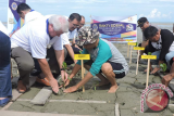 Pelaksanaan Konvensi Lions Clubs ke-41, 10-12 Mei 2017 di Kota Pontianak, Provinsi Kalimantan Barat. Diawali dengan bakti sosial berupa penanaman pohon Mangrove, kegiatan tersebut kerja sama antara Perkumpulan Lions Indonesia dengan WWF Program Kalbar dan Mempawah Mangrove Conservation (MMC) yang mengelola Mempawah Mangrove Park (MMP) di kabupaten itu. (Foto Antara Kalbar/Slamet Ardiansya).