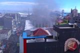 Pusat Grosir Butung Makassar Terbakar Api