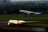 Garuda ambil alih sebagian penumpang Qatar Airways