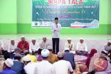 Bupati Tanah Laut, Kalimantan Selatan H. Bambang Alamsyah menghadiri Penutupan Pesantren Ramadhan IV tahun 2017, diselenggarakan Ikatan Keluarga Besar Pesantren Al Falah Tanah Laut, di Islamic Center Pelaihari, Minggu (11/6). Foto:Antaranews Kalsel/Arianto/G.