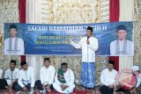 Bupati Tanah Laut H. Bambang Alamsyah menghadiri Safari Ramadhan ke-6, di Masjid Jamiul Khairat Gang Soga Desa Panyipatan Kecamatan Panyipatan, Selasa (13/6). Foto:Antaranews Kalsel/Arianto/G.