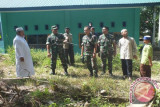 Satgas TNI silaturahim dengan Yayasan Amanah Puteri Tanah Runtuh Poso