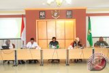 Pemerintah Kabupaten Tanah Laut, Kalimantan Selatan melakukan konsultasi publik terhadap penataan pengelolaan suaka margasatwa di dua kecamatan pada daerah tersebut, di Aula Barakat Kantor Bupati Tanah Laut, Kamis (20/7). Foto:Antaranews Kalsel/Arianto/G.