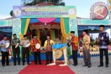 Bupati Barito Kuala, Kalimantan Selatan H. Hasanuddin Murad membuka Musabaqoh Tilawatil Qurâ€™an Nasional (MTQN) ke-48 tingkat Kabupaten Barito Kuala (Batola) Tahun 2017, di Kecamatan Tabunganen, Kamis (20/7). Foto:Antaranews Kalsel/Arianto/G.