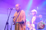 Bitori, adalah seorang legenda Funana. Konser Bitori Dari Cape Verde Funana sebelumnya adalah musik yang dilarang di Cape Verde. Musiknya memberi keriangan dan ditulari oleh musik tari 