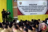 Jaksa Agung Muda Intelijen (Jamintel) Kejaksaan Agung (Kejagung), M Adi Toegarisman melakukan sosialisasi Tim Pengawal dan Pengamanan, Pemerintahan Pembangunan (TP4) kepada jajaran Pemerintah Provinsi Maluku di Ambon, Maluku, Selasa (25/7). TP4 dibentuk untuk mencegah terjadinya tindak pidana korupsi dalam pengunaan anggaran negara. ANTARA FOTO/Izaac Mulyawan/kye/17.