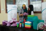 Medina Kenalkan Wadah Plastik Halal