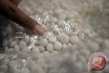 BB Pom Makassar Amankan 29.000 Pil PCC