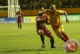 Sriwijaya FC lawan PSM 1-0 babak I