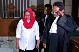 SIDANG VONIS SRI HARTINI