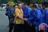 Sebanyak 78 mahasiswa Sekolah Tinggi Penyuluhan Pertanian (STPP) Magelang, Jawa Tengah melakukan praktik lapang di Kabupaten Tanah Laut, Senin (2/10). Foto:Antaranews Kalsel/Arianto/G.