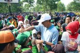 Pemerintah Kabupaten Tanah Laut menggelar Peringatan Hari Olahraga Nasional tahun 2017, di halaman Stadion Pertasi Kencana Pelaihari, Jumat (29/9). Foto:Antaranews Kalsel/Arianto/G.