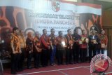 Sekretaris Daerah Kalimantan Selatan H. Abdul Haris Makkie Membuka Musyawarah Wilayah Pemuda Pancasila Kalimantan Selatan ke-7 Tahun 2017, di Hotel GSign Banjarmasin, Sabtu(7/10). Foto:Antaranews Kalsel/Arianto/G.