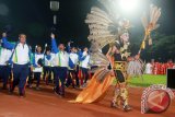 Pekan Olahraga Provinsi (Porprov) Kalimantan Selatan X, di Kabupaten Tabalong diikuti 6.505 atlet dan ofisial dari 13 kabupaten/kota. Pelaksanaan Porprov X di Tabalong mulai pada 26 September hingga 8 Oktober 2017 sebanyak 10 cabang olahraga. Acara pembukaan Porprov X di Stadion Tabalong Bersinar, Minggu (8/10) malam. Foto:Antaranews Kalsel/Upik/G. 