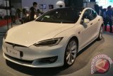 Risiko Kursi Jatuh, Tesla Tarik 11.000 SUV Model X 