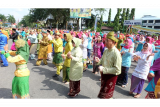 Wali Kota Pontianak, Sutarmidji dan jajaran Pemkot Pontianak berjepin massal pada puncak HUT Kota Pontianak ke-246. (Foto Humas Pemkot Pontianak (Foto Humas Pemkot Pontianak/Jimi)