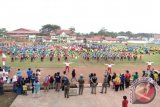 Sebanyak 1.725 orang guru Kapuas Hulu ikuti Pekan Olahraga dan Seni Guru (Porseni Guru ) dalam rangka memperingati Hut ke - 72 PGRI Kapuas Hulu. (Foto Antara Kalbar / Timotius)