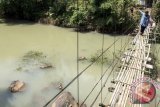 Bantuan Pembangunan Jembatan Gantung