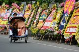 TAMU UNDANGAN NAIK BECAK