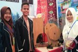 Pelajar Asal Pariaman Ciptakan Alat Penumbuk Melinjo