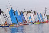 Lomba Perahu Layar Selat Bali