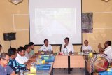 Pemerintah Kabupaten Tanah Laut melaksanakan Rapat Koordinasi Perkebunan Perusahaan Besar Swasta/ Negara (PBS/PBN) Tahun 2017, di Aula Dinas Pertanian Hortikultura dan Perkebunan Tanah Laut, Rabu (6/12). Foto:Antaranews Kalsel/Arianto/G.