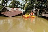 Banjir di Madina akibatkan belasan orang meninggal dunia