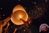 1.000 Lampion Ramaikan Malam Penutupan Fesdaton