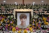 Ratusan Penggemar dan Selebriti Korsel Lepas Kepergian Jonghyun 