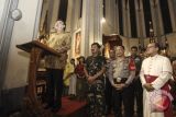 Foto Kemarin: Tinjau Keamanan Natal Jakarta