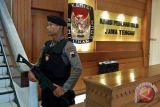 Penjagaan Kantor KPU Jateng