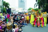 Soft Launching Tabalong Ethnic Festival VII dilaksanakan di Bundaran HI Jakarta, Minggu (28/1) dalam rangka mempromosikan budaya daerah. Aneka budaya, kesenian dan atraksi khas Dayak meriahkan suasana di Car Free Day Jakarta. Foto:Antaranews Kalsel/Ist/G. 