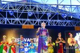 Bupati Barito Kuala Hj. Noormiliyani AS membuka Festival Tari Serumpun Melayu Pesisir III tahun 2018, di Marabahan, Rabu (10/1) malam. Foto:Antaranews Kalsel/Arianto/G.