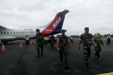 Kasdam XII/Tpr Brigjen TNI Sulaiman Agusto saat tiba di Bandara Pangsuma Putussibau dalam rangka kunjungan kerja ke daerah perbatasan Indonesia - Malaysia di wilayah Kapuas Hulu, Kalimantan Barat. Foto Antaranews/Timotius